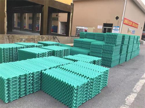 冷卻塔在工作時是怎樣運作的呢？(冷卻塔